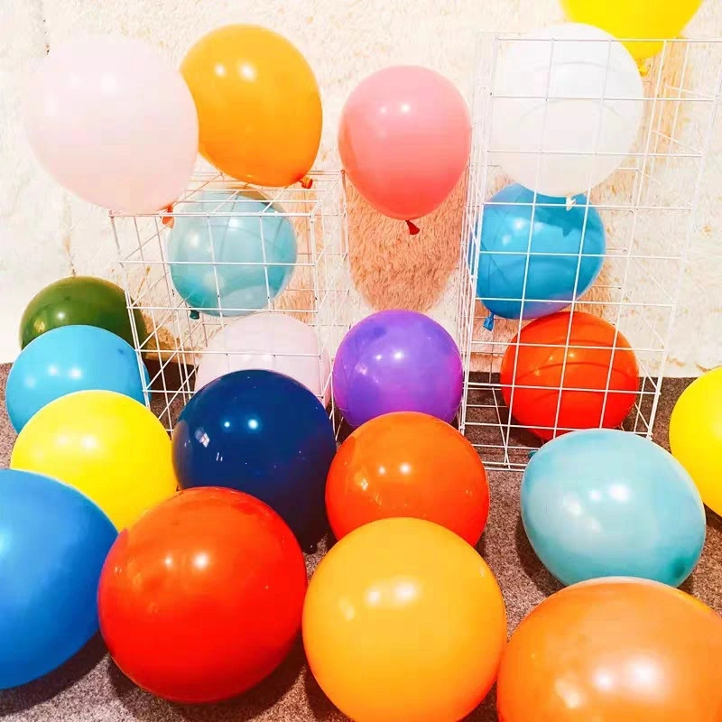 بادکنک های 12 اینچی استاندارد هستند